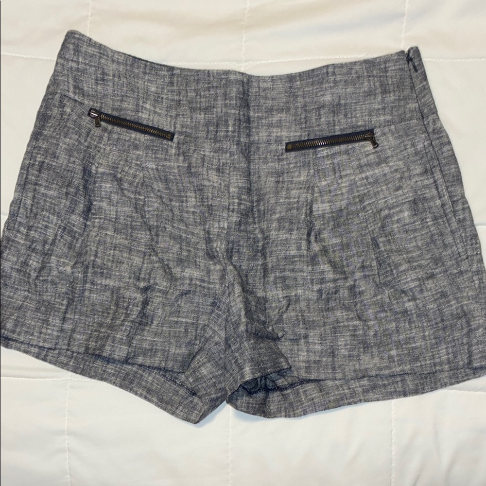 LOFT High Waist Gray Women's shorts, side pockets, & back. Size 6